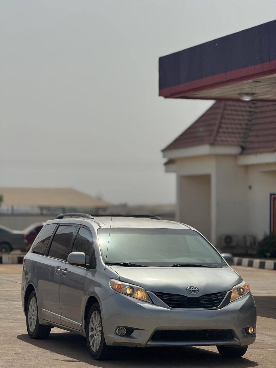 A picture of Sharp Foreign used 2012 Toyota Sienna
