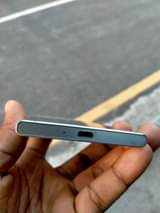 A picture of Sony Xperia xz1 Ram 4 32 Finger pemben Nzur Haina