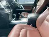 A picture of Toyota Landcrusuier V8 ZX utomatic transmission Petrol 7 Leather seats