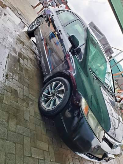 A picture of Registered Honda civic 07 model fish on first body car