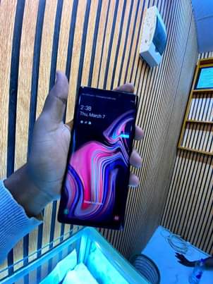 A picture of Samsung galaxy note 9 512Gb