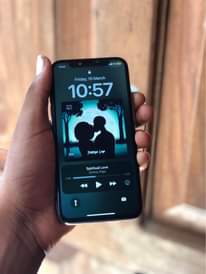 A picture of IPhone X