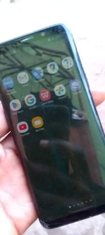 A picture of Samsung Galaxy S9 plain