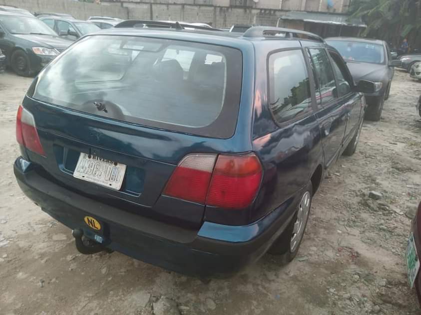 A picture of Automatic transmission engine and gearbox very perfect just buy and