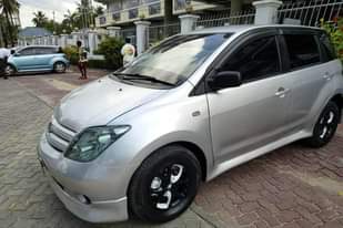 A picture of TOYOTA IST