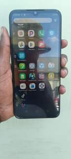 A picture of Infinix hot10i