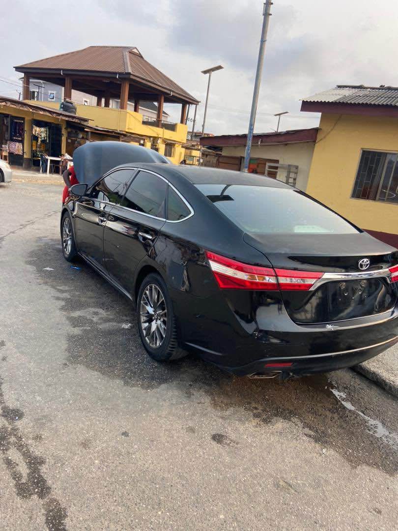 A picture of 2013 Toyota Avalon