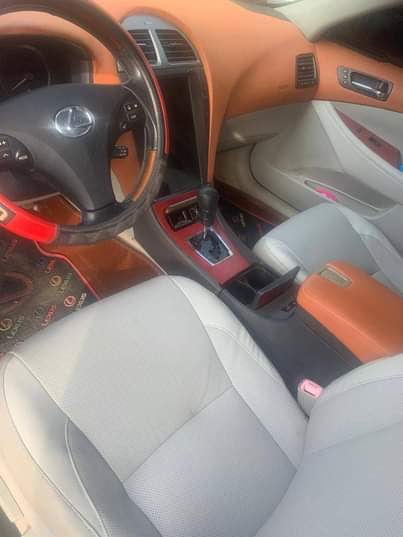 A picture of AWOOF AWOOF OWNER NEED CASH TODAY Pure First body Lexus