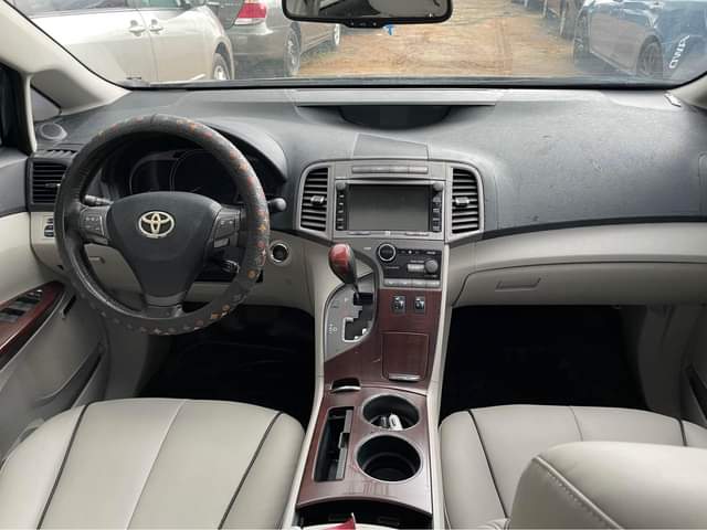 A picture of Naija used 2011 Toyota Venza XLE