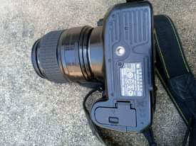 A picture of Nauza Nikon d3100 bey laki 450