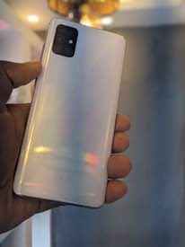 A picture of SAMSUNG A51