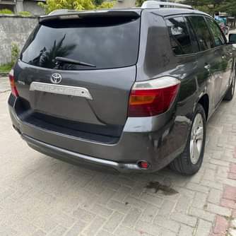 A picture of Toyota Highlander