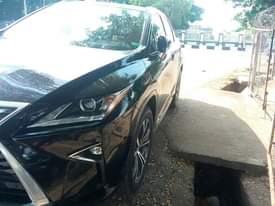 A picture of 2017 RX350 Tok standard