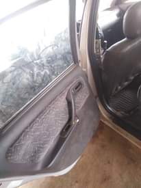 A picture of Nissan primera 2002 model