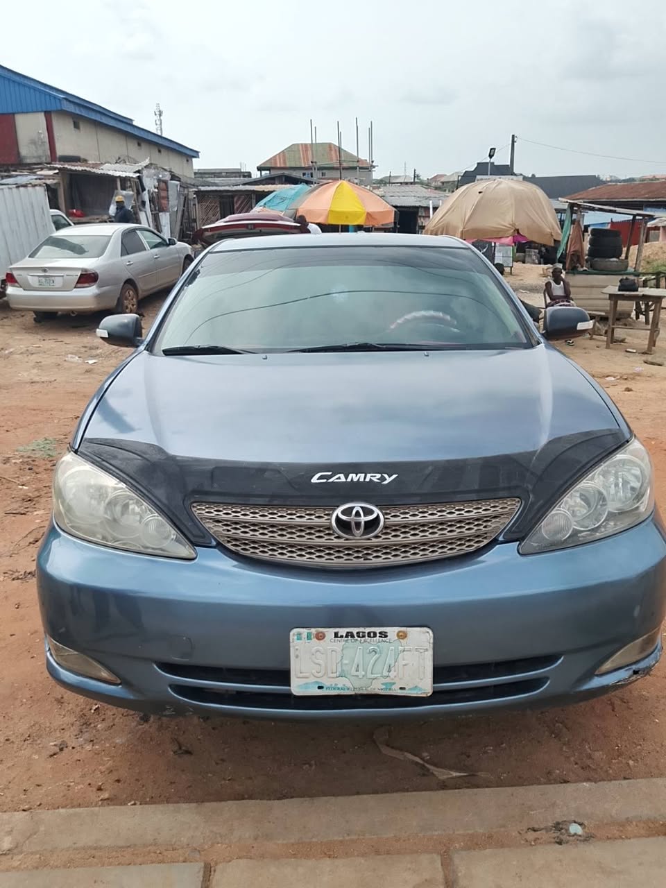 A picture of Toyota Camry LE 2004
