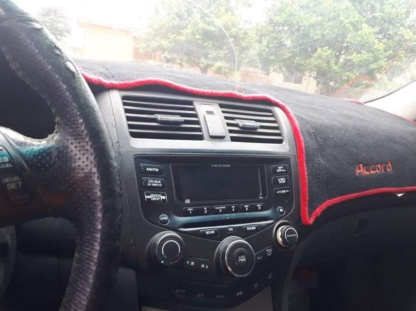 A picture of 2005 Honda Accord V6