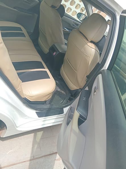A picture of Car
