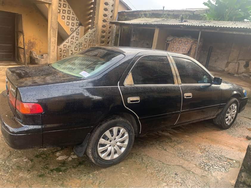A picture of Toyota Camry drop light 2002