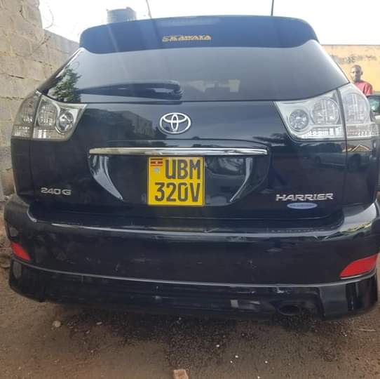 A picture of TOYOTA HARRIER KAWUNDO UBM PRICE 45.5M WSTUP0759539100 CALL0776717226