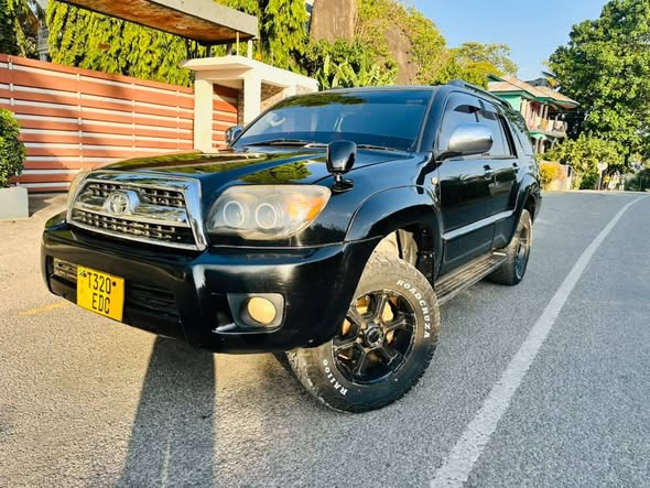 A picture of TOYOTA SURF EDC INAUZWA