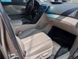 A picture of NEATLY USED TOYOTA VENZA XLE 4PLUGS 2010 THUMBSTART