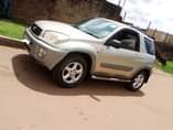 A picture of 13 7m Rav4 VVTi 1 8cc very good condition money