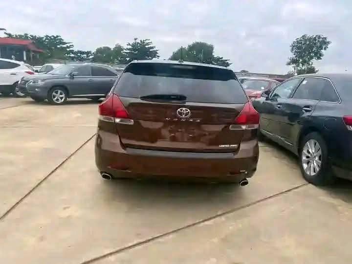 A picture of Toyota venza