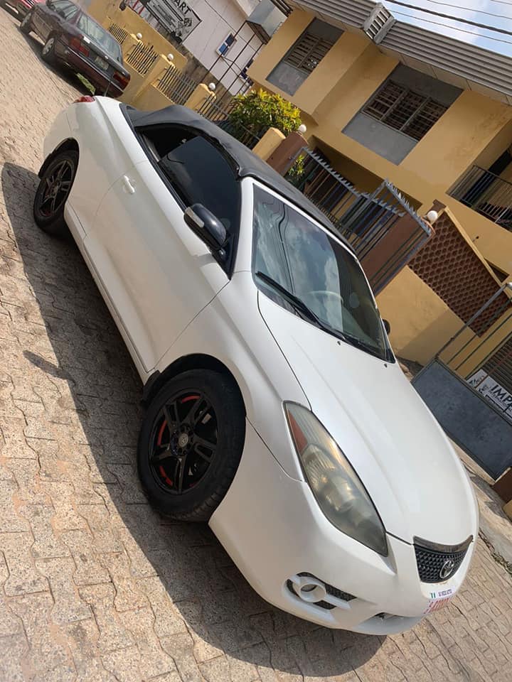 A picture of TOYOTA SOLARA