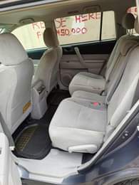 A picture of Registered Price 9M 2011 Toyota Highlander It has 91K miles