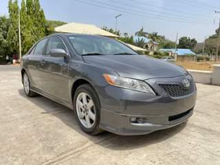 A picture of 2009 TOYOTA CAMRY SE
