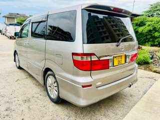 A picture of Toyota alphard