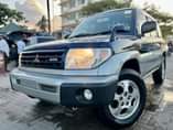 A picture of Mitsubishi pajero
