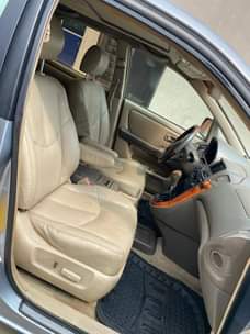 A picture of THE EAGLE HAD LANDED 100 FIRST BODY 2002 LEXUS RX300