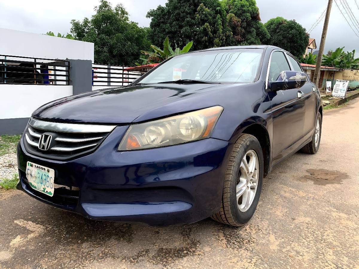A picture of Honda Accord 2010
