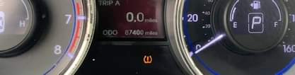 A picture of Hyundai sonata 2011 model Foreign used Accident free Fabric seat