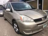 A picture of Toyota Sienna XLE Limited Model 2005
