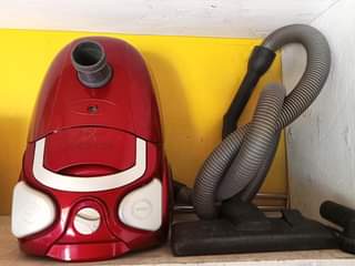 vacuum cleaner