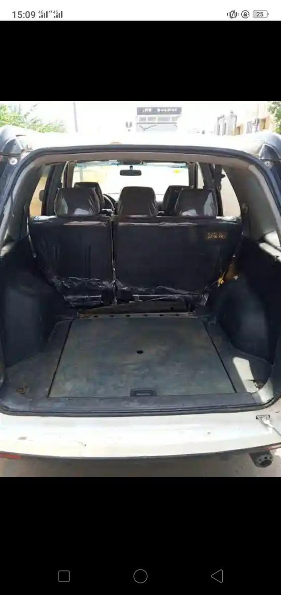 A picture of Belgium standard Honda CR V 3 2m