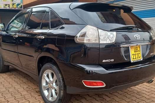 A picture of TOYOTA HARRIER UBJ IN PERFECT CONDITION CC2.4 VVTI ENGINE PRICE