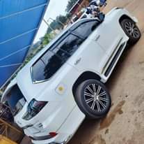 A picture of LX570 2018 250M
