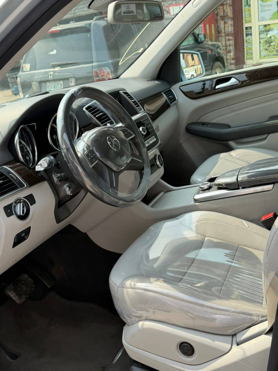 A picture of 2014 MERCEDES BENZ ML350 TOKS