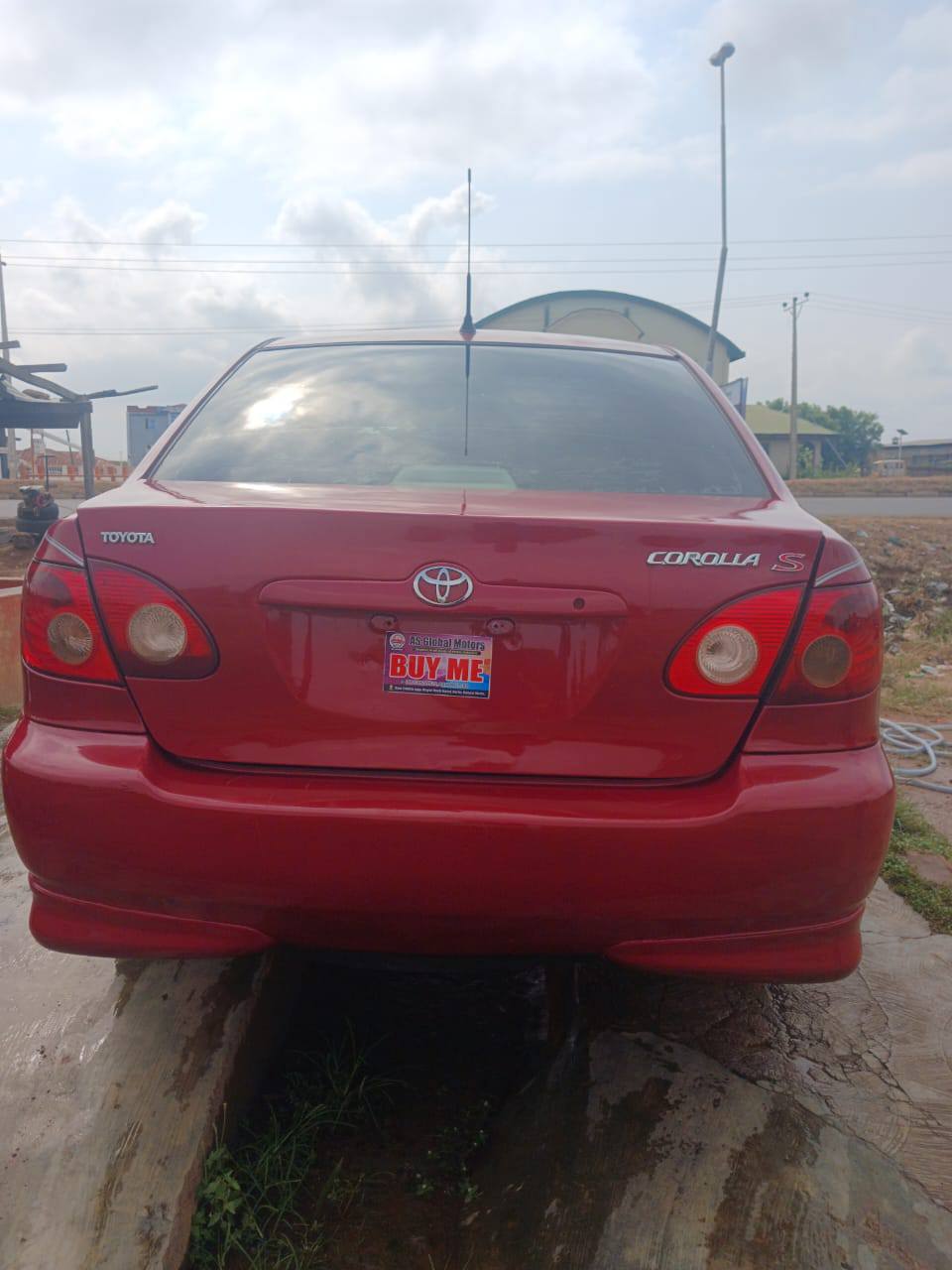 A picture of Toyota Corolla 05
