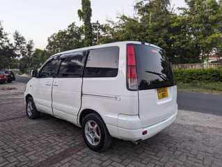 A picture of Toyota Noah