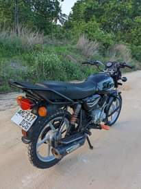 A picture of Boxer 125cc Call WhatsApp 0766670030 Bei ya ofa laki 950