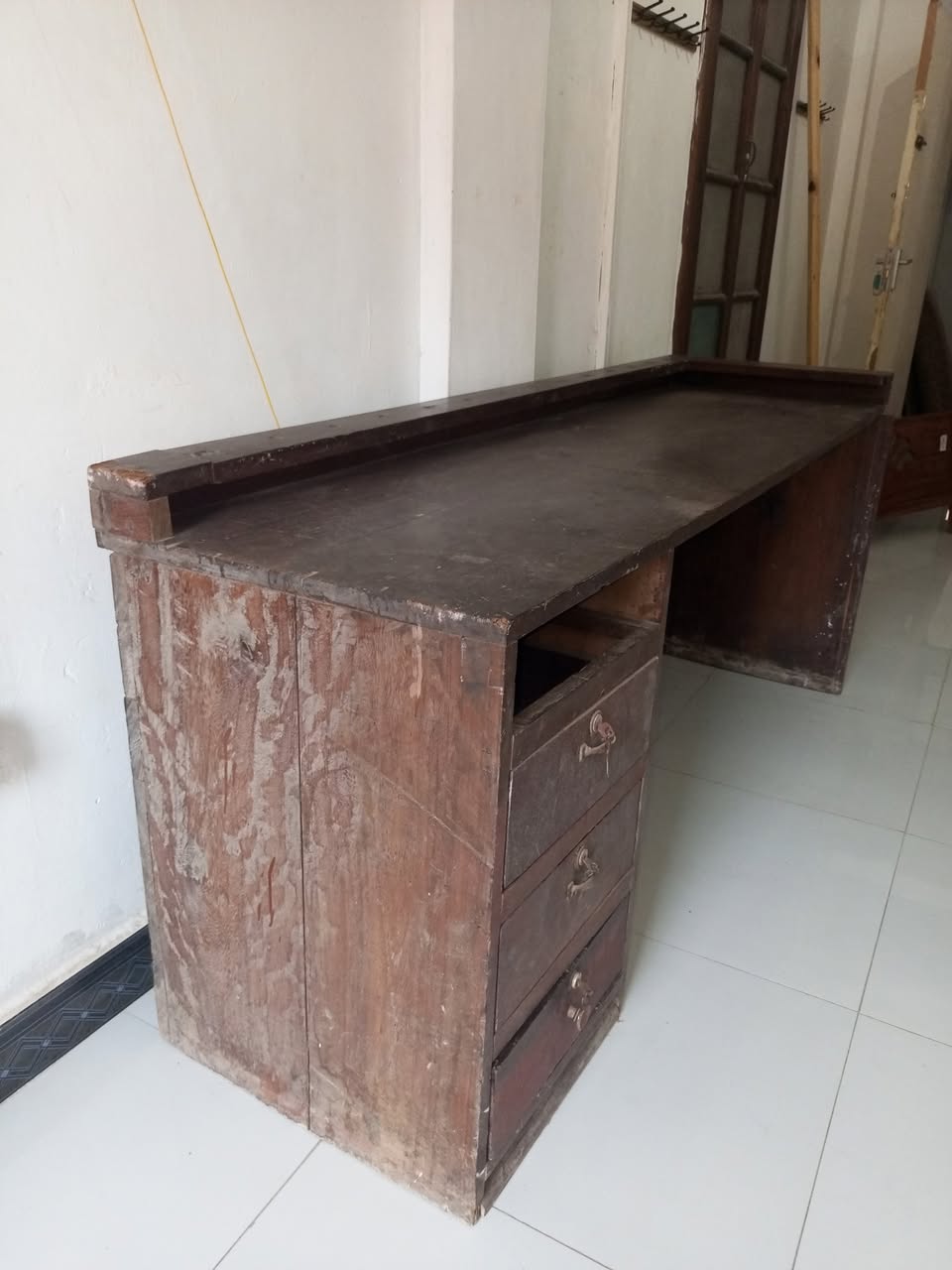 A picture of Stylish Wood Counter Table
