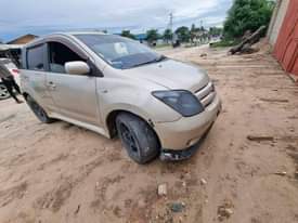 A picture of 2004 Toyota Ist