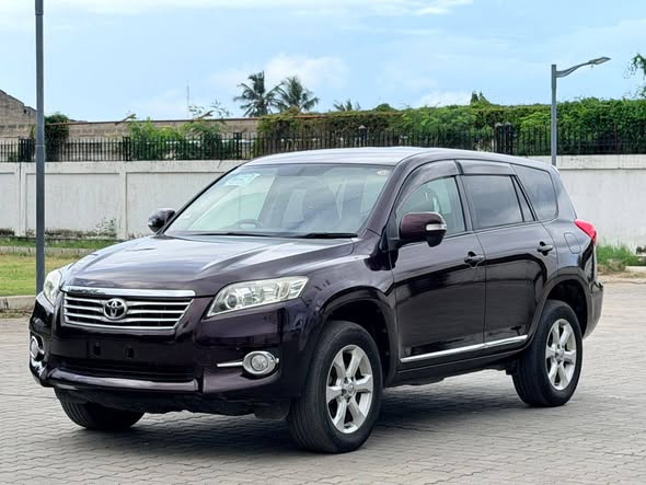 A picture of Price 42 500 000 2557 69617116 Toyota vanguard Model 2010