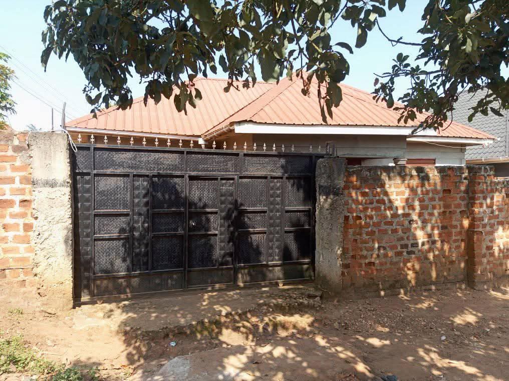 A picture of House