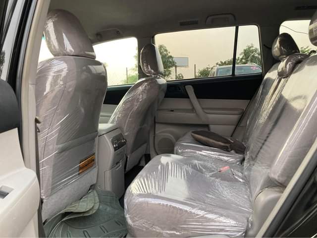 A picture of 2013 TOYOTA HIGHLANDER