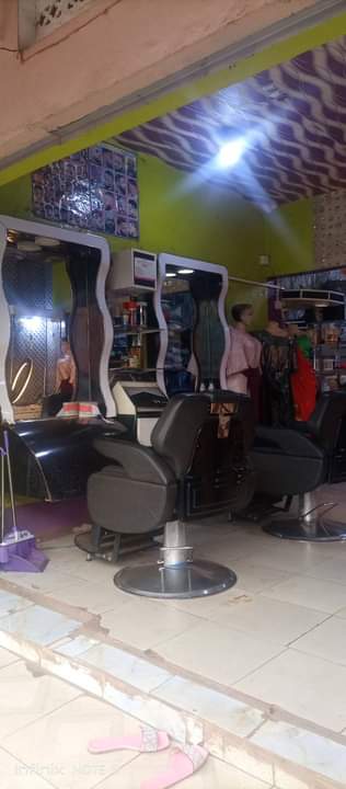 A picture of A fully equipped executive saloon on sale in Kasubi near